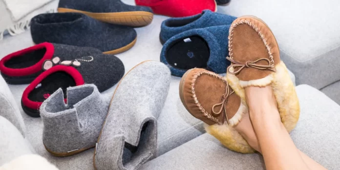 Support Slippers For The Elderly